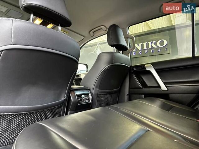 Черный Тойота Ленд Крузер Прадо, объемом двигателя 2.76 л и пробегом 380 тыс. км за 28500 $, фото 22 на Automoto.ua