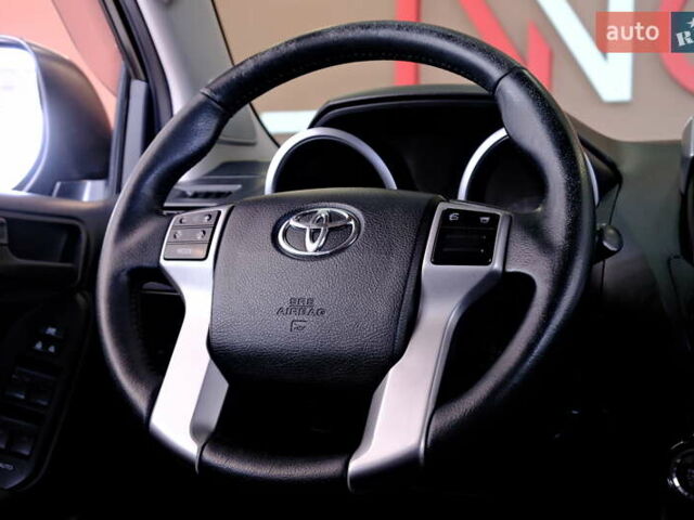 Черный Тойота Ленд Крузер Прадо, объемом двигателя 2.8 л и пробегом 201 тыс. км за 30900 $, фото 60 на Automoto.ua