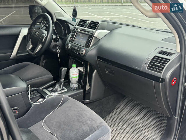 Чорний Тойота Ленд Крузер Прадо, об'ємом двигуна 2.69 л та пробігом 200 тис. км за 24500 $, фото 10 на Automoto.ua