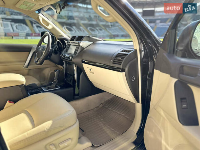 Черный Тойота Ленд Крузер Прадо, объемом двигателя 4 л и пробегом 110 тыс. км за 31900 $, фото 51 на Automoto.ua