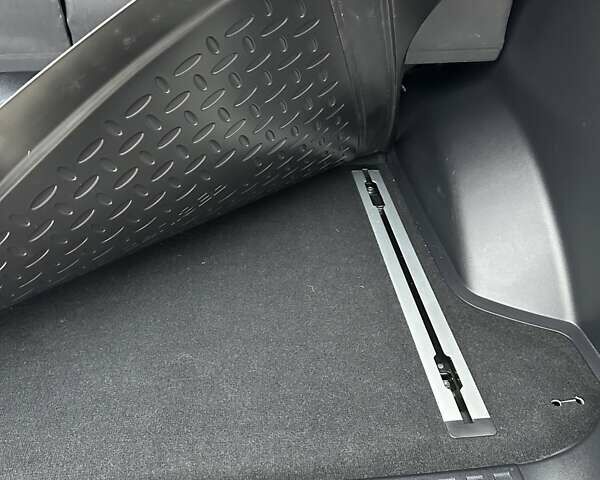 Чорний Тойота Ленд Крузер Прадо, об'ємом двигуна 2.8 л та пробігом 24 тис. км за 44000 $, фото 51 на Automoto.ua