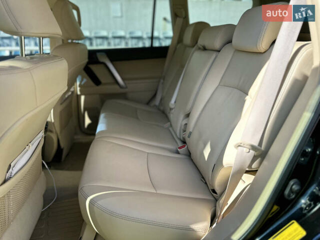 Черный Тойота Ленд Крузер Прадо, объемом двигателя 4 л и пробегом 110 тыс. км за 31900 $, фото 42 на Automoto.ua