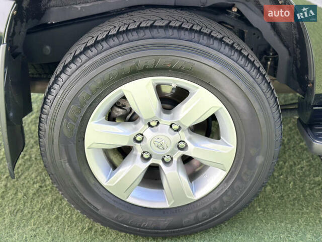 Черный Тойота Ленд Крузер Прадо, объемом двигателя 4 л и пробегом 110 тыс. км за 31900 $, фото 20 на Automoto.ua