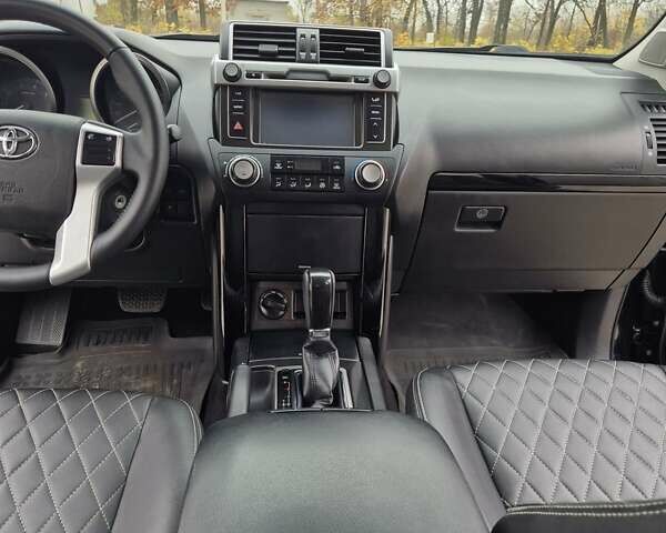 Черный Тойота Ленд Крузер Прадо, объемом двигателя 2.69 л и пробегом 94 тыс. км за 29000 $, фото 12 на Automoto.ua