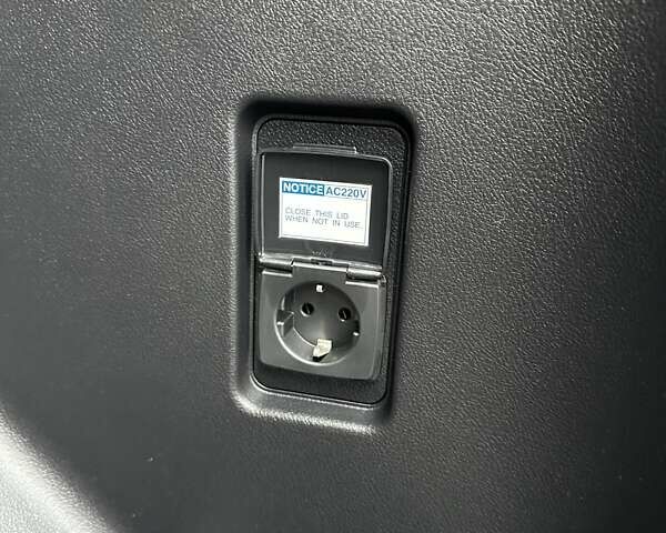 Чорний Тойота Ленд Крузер Прадо, об'ємом двигуна 2.8 л та пробігом 24 тис. км за 44000 $, фото 53 на Automoto.ua