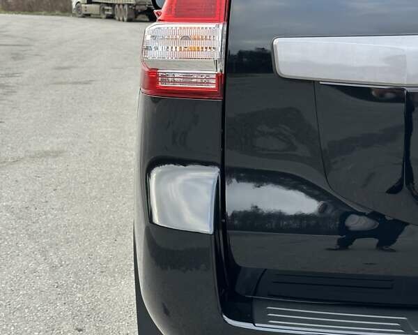 Чорний Тойота Ленд Крузер Прадо, об'ємом двигуна 2.8 л та пробігом 24 тис. км за 44000 $, фото 15 на Automoto.ua