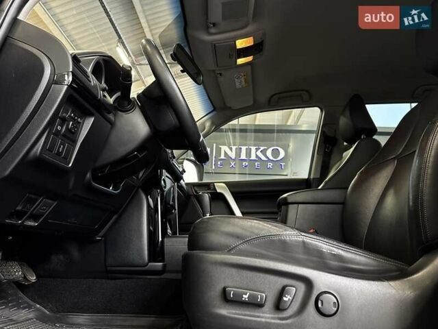 Черный Тойота Ленд Крузер Прадо, объемом двигателя 2.76 л и пробегом 380 тыс. км за 28500 $, фото 25 на Automoto.ua