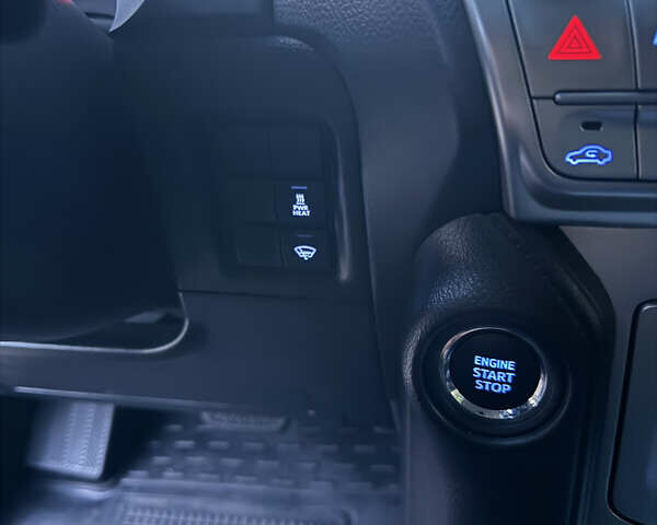 Черный Тойота Ленд Крузер Прадо, объемом двигателя 2.8 л и пробегом 65 тыс. км за 40999 $, фото 11 на Automoto.ua