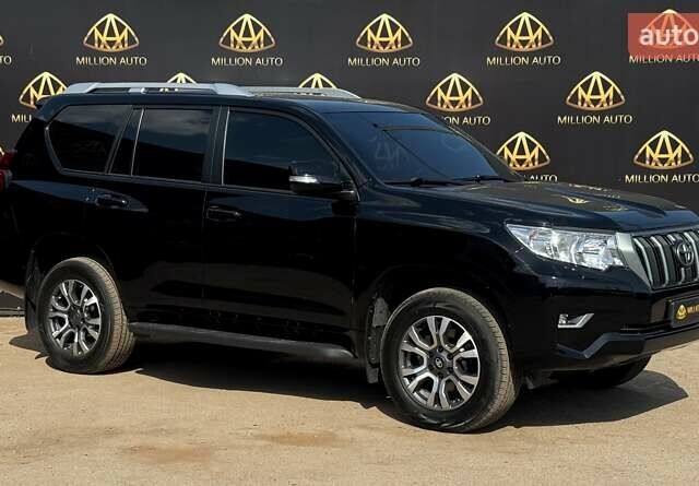 Черный Тойота Ленд Крузер Прадо, объемом двигателя 2.75 л и пробегом 139 тыс. км за 38400 $, фото 2 на Automoto.ua