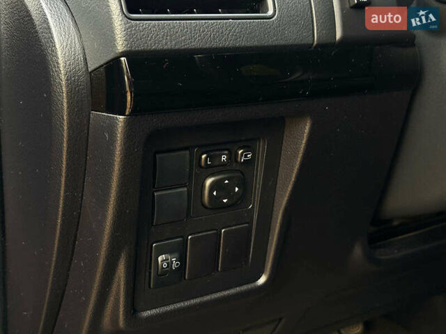 Черный Тойота Ленд Крузер Прадо, объемом двигателя 2.7 л и пробегом 60 тыс. км за 34690 $, фото 14 на Automoto.ua