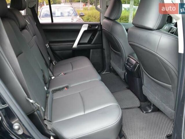 Черный Тойота Ленд Крузер Прадо, объемом двигателя 2.8 л и пробегом 190 тыс. км за 33900 $, фото 44 на Automoto.ua