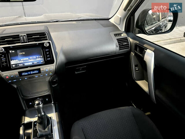 Черный Тойота Ленд Крузер Прадо, объемом двигателя 2.69 л и пробегом 215 тыс. км за 25500 $, фото 37 на Automoto.ua