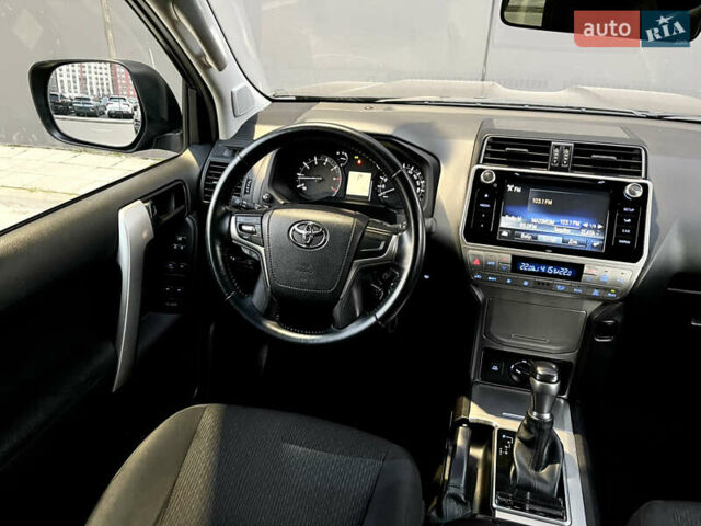 Черный Тойота Ленд Крузер Прадо, объемом двигателя 2.69 л и пробегом 215 тыс. км за 25500 $, фото 36 на Automoto.ua