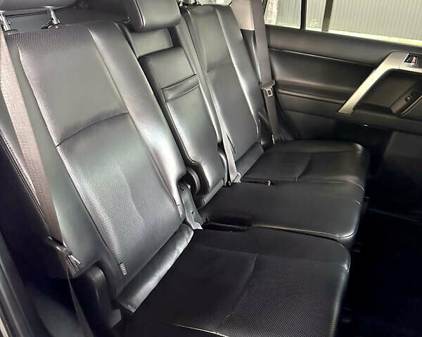 Черный Тойота Ленд Крузер Прадо, объемом двигателя 2.76 л и пробегом 127 тыс. км за 39000 $, фото 51 на Automoto.ua