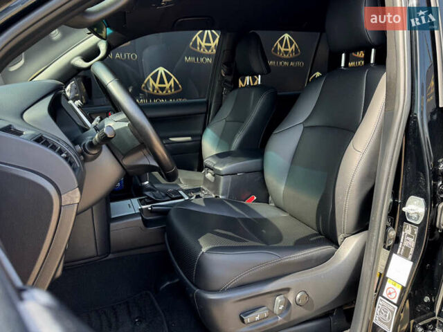 Черный Тойота Ленд Крузер Прадо, объемом двигателя 2.75 л и пробегом 139 тыс. км за 38400 $, фото 6 на Automoto.ua