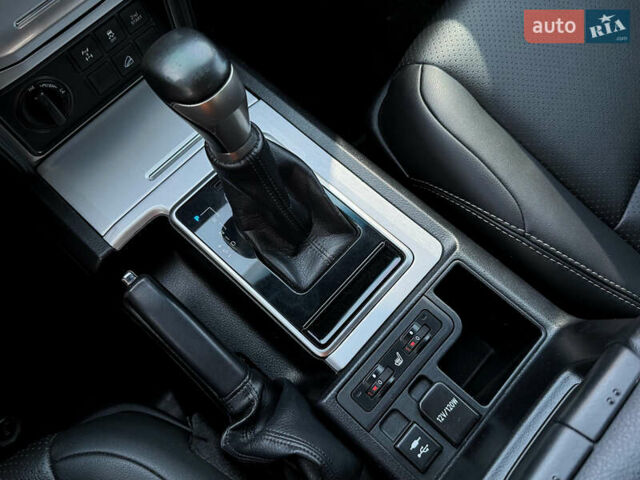 Черный Тойота Ленд Крузер Прадо, объемом двигателя 2.75 л и пробегом 139 тыс. км за 38400 $, фото 23 на Automoto.ua