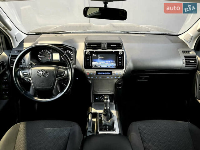 Черный Тойота Ленд Крузер Прадо, объемом двигателя 2.69 л и пробегом 215 тыс. км за 25500 $, фото 38 на Automoto.ua