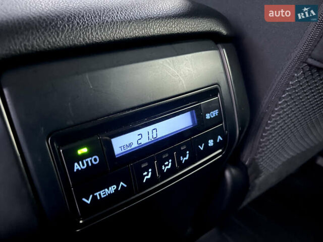 Черный Тойота Ленд Крузер Прадо, объемом двигателя 2.69 л и пробегом 215 тыс. км за 25500 $, фото 2 на Automoto.ua