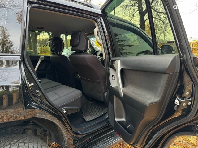 Черный Тойота Ленд Крузер Прадо, объемом двигателя 2.7 л и пробегом 60 тыс. км за 34690 $, фото 26 на Automoto.ua