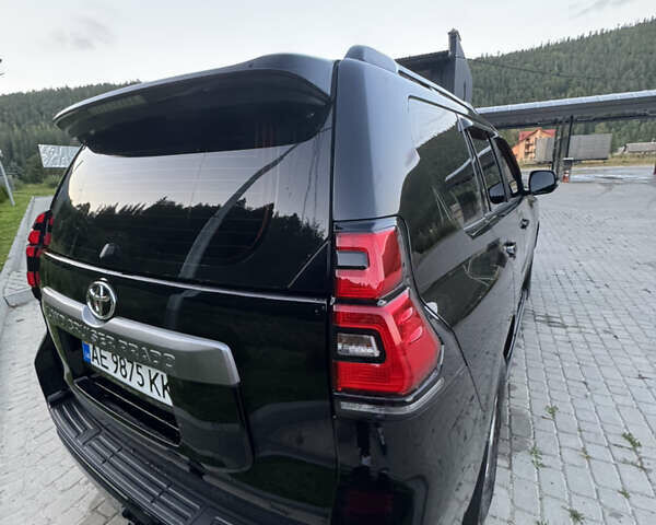 Черный Тойота Ленд Крузер Прадо, объемом двигателя 2.7 л и пробегом 131 тыс. км за 29500 $, фото 14 на Automoto.ua