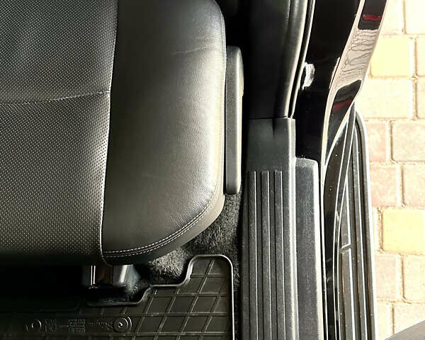 Черный Тойота Ленд Крузер Прадо, объемом двигателя 2.76 л и пробегом 127 тыс. км за 39000 $, фото 33 на Automoto.ua