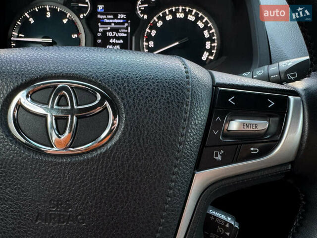 Черный Тойота Ленд Крузер Прадо, объемом двигателя 2.75 л и пробегом 139 тыс. км за 38400 $, фото 18 на Automoto.ua