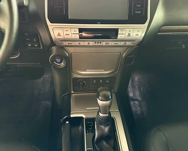 Черный Тойота Ленд Крузер Прадо, объемом двигателя 2.76 л и пробегом 127 тыс. км за 39000 $, фото 24 на Automoto.ua