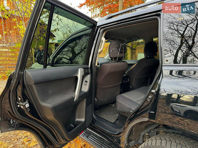 Черный Тойота Ленд Крузер Прадо, объемом двигателя 2.7 л и пробегом 60 тыс. км за 34690 $, фото 23 на Automoto.ua