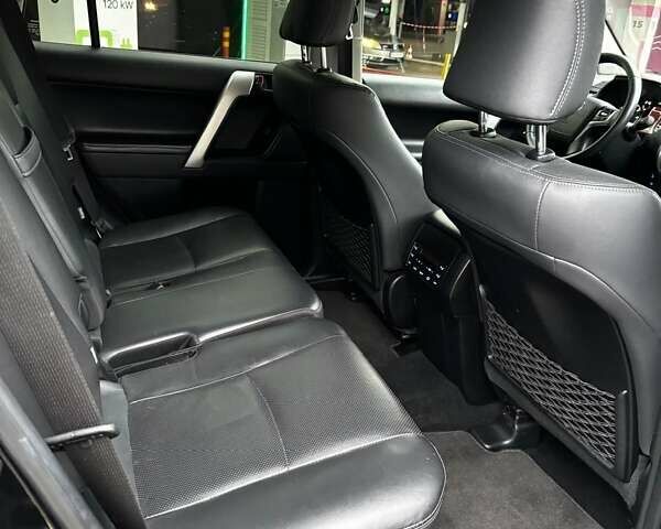 Черный Тойота Ленд Крузер Прадо, объемом двигателя 2.76 л и пробегом 183 тыс. км за 37500 $, фото 16 на Automoto.ua