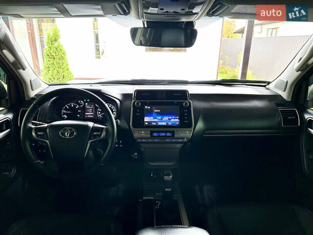 Черный Тойота Ленд Крузер Прадо, объемом двигателя 2.76 л и пробегом 127 тыс. км за 39000 $, фото 21 на Automoto.ua