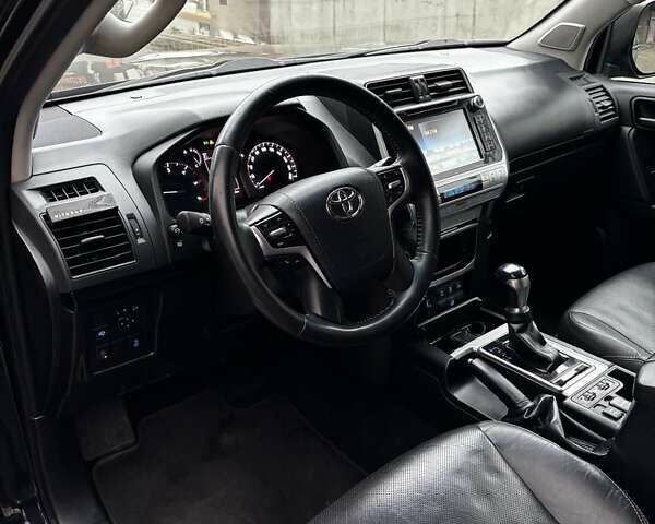 Черный Тойота Ленд Крузер Прадо, объемом двигателя 2.76 л и пробегом 183 тыс. км за 37500 $, фото 8 на Automoto.ua