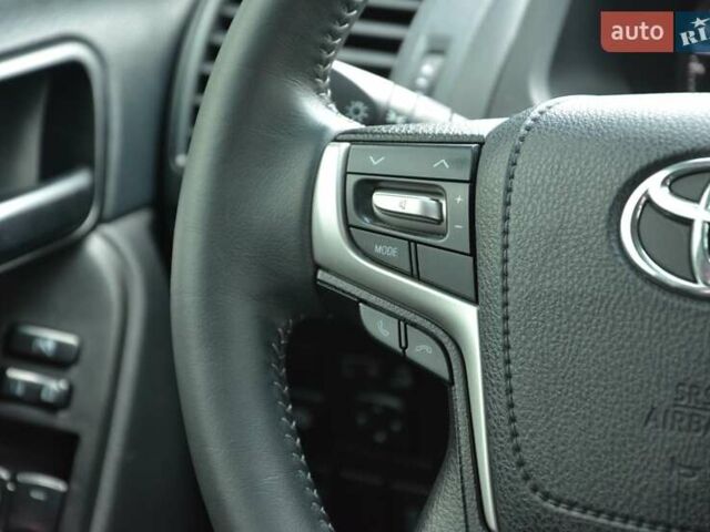 Черный Тойота Ленд Крузер Прадо, объемом двигателя 2.8 л и пробегом 190 тыс. км за 33900 $, фото 24 на Automoto.ua