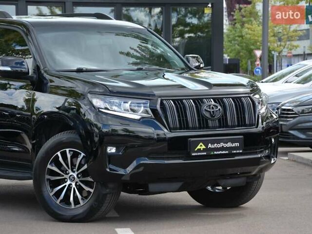 Черный Тойота Ленд Крузер Прадо, объемом двигателя 2.8 л и пробегом 190 тыс. км за 33900 $, фото 1 на Automoto.ua