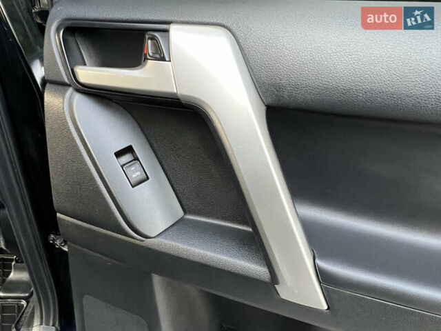 Черный Тойота Ленд Крузер Прадо, объемом двигателя 2.76 л и пробегом 127 тыс. км за 41500 $, фото 40 на Automoto.ua