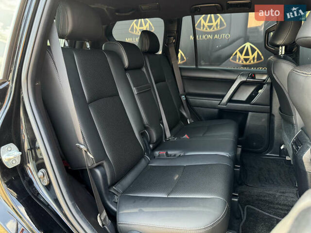 Черный Тойота Ленд Крузер Прадо, объемом двигателя 2.75 л и пробегом 139 тыс. км за 38400 $, фото 8 на Automoto.ua