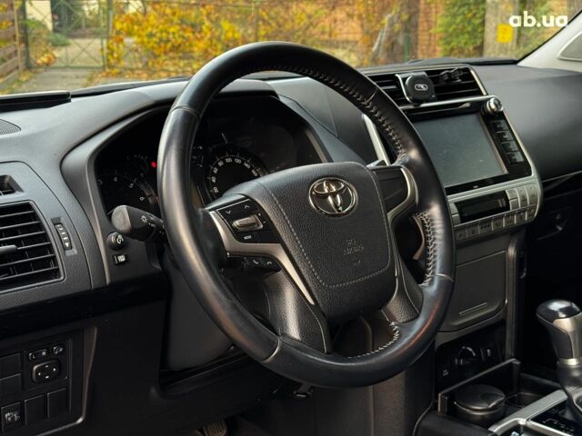 Черный Тойота Ленд Крузер Прадо, объемом двигателя 2.7 л и пробегом 60 тыс. км за 34690 $, фото 13 на Automoto.ua
