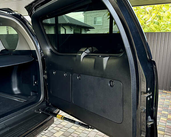 Черный Тойота Ленд Крузер Прадо, объемом двигателя 2.76 л и пробегом 127 тыс. км за 39000 $, фото 58 на Automoto.ua