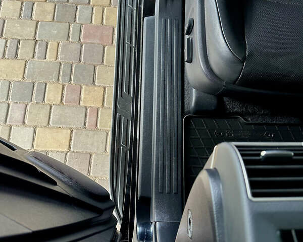 Черный Тойота Ленд Крузер Прадо, объемом двигателя 2.76 л и пробегом 127 тыс. км за 39000 $, фото 41 на Automoto.ua