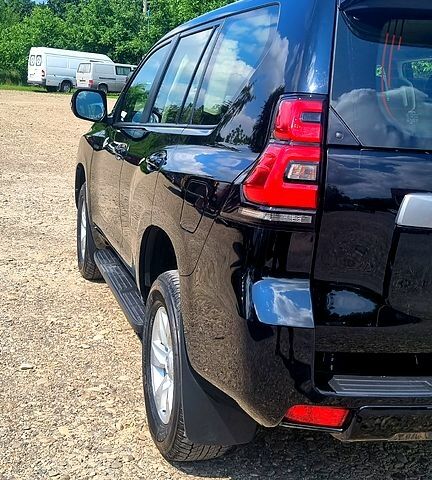 Черный Тойота Ленд Крузер Прадо, объемом двигателя 2.7 л и пробегом 57 тыс. км за 36000 $, фото 6 на Automoto.ua