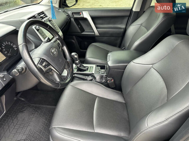 Чорний Тойота Ленд Крузер Прадо, об'ємом двигуна 3.96 л та пробігом 101 тис. км за 37500 $, фото 17 на Automoto.ua