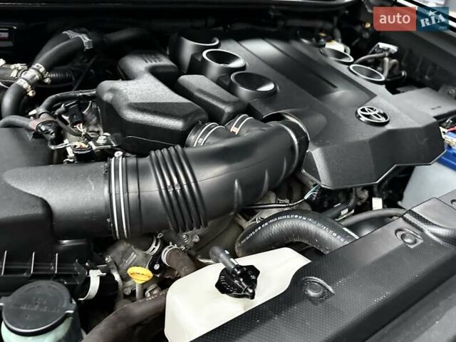 Черный Тойота Ленд Крузер Прадо, объемом двигателя 4 л и пробегом 105 тыс. км за 34750 $, фото 70 на Automoto.ua