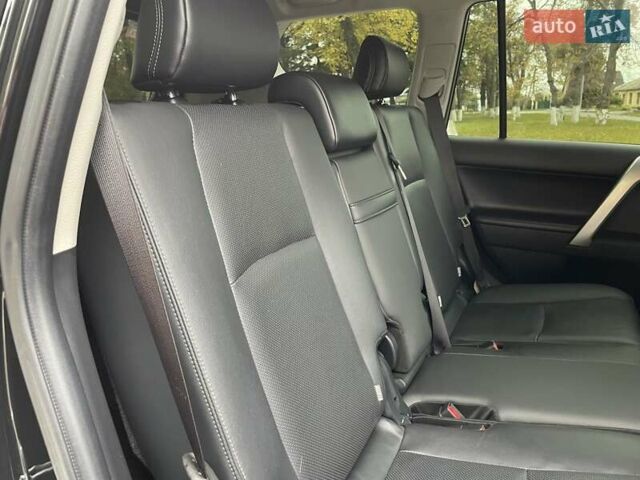 Чорний Тойота Ленд Крузер Прадо, об'ємом двигуна 2.8 л та пробігом 88 тис. км за 39800 $, фото 49 на Automoto.ua