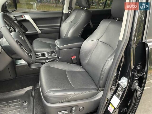 Чорний Тойота Ленд Крузер Прадо, об'ємом двигуна 2.8 л та пробігом 88 тис. км за 39800 $, фото 30 на Automoto.ua