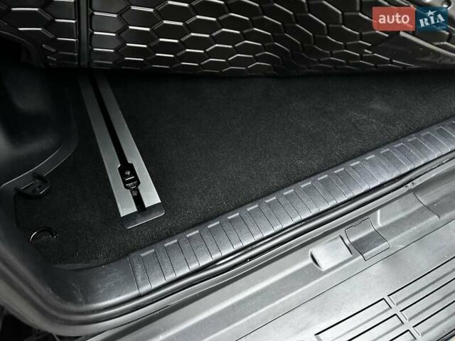 Черный Тойота Ленд Крузер Прадо, объемом двигателя 4 л и пробегом 105 тыс. км за 34750 $, фото 64 на Automoto.ua