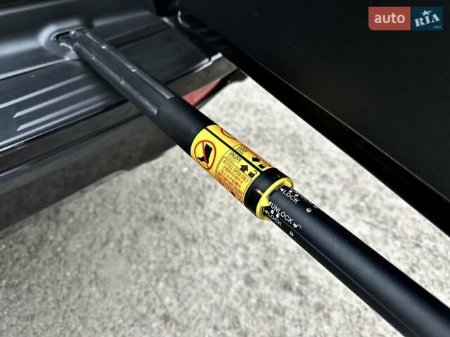 Черный Тойота Ленд Крузер Прадо, объемом двигателя 4 л и пробегом 105 тыс. км за 34750 $, фото 66 на Automoto.ua