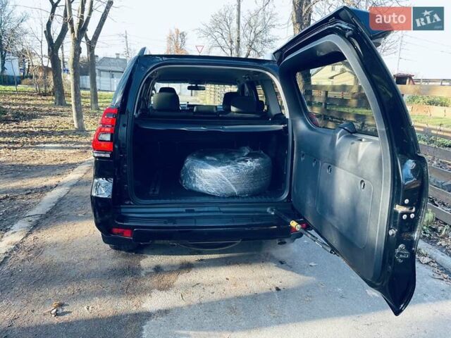 Чорний Тойота Ленд Крузер Прадо, об'ємом двигуна 3.96 л та пробігом 39 тис. км за 43000 $, фото 10 на Automoto.ua
