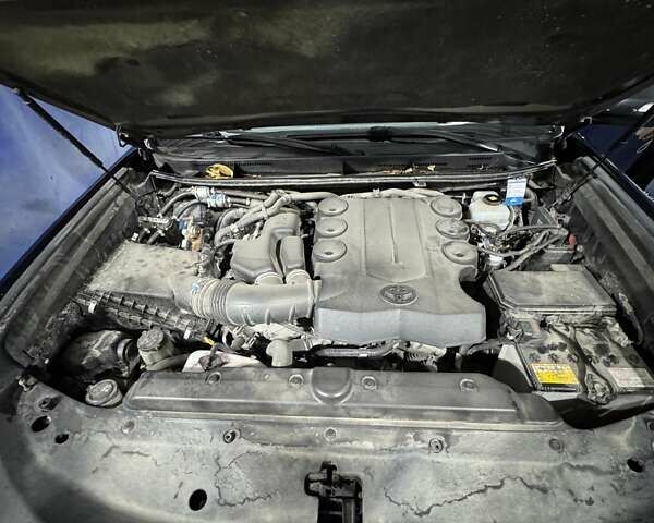 Черный Тойота Ленд Крузер Прадо, объемом двигателя 4 л и пробегом 139 тыс. км за 42000 $, фото 42 на Automoto.ua