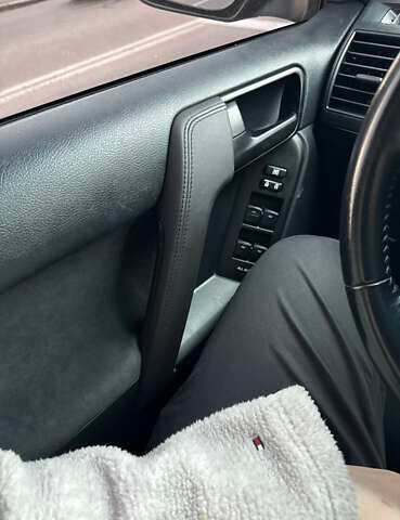 Черный Тойота Ленд Крузер Прадо, объемом двигателя 3.96 л и пробегом 80 тыс. км за 42000 $, фото 7 на Automoto.ua