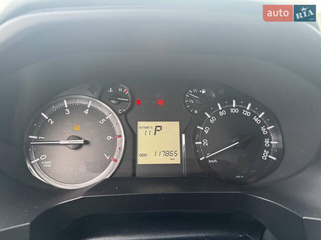 Черный Тойота Ленд Крузер Прадо, объемом двигателя 4 л и пробегом 117 тыс. км за 39500 $, фото 15 на Automoto.ua