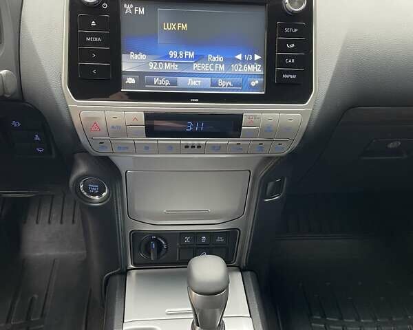 Чорний Тойота Ленд Крузер Прадо, об'ємом двигуна 2.8 л та пробігом 88 тис. км за 39800 $, фото 65 на Automoto.ua